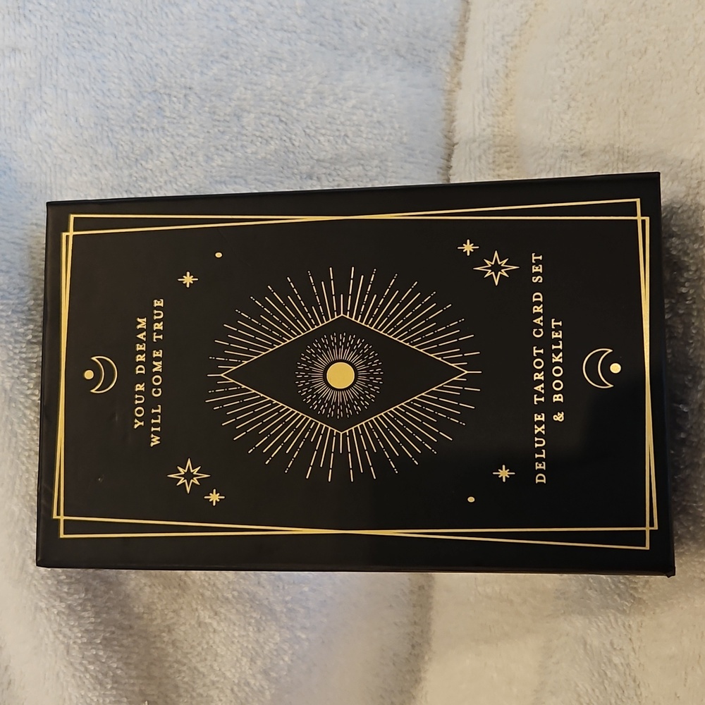 DELUXE TAROT Card Set & Booklet
